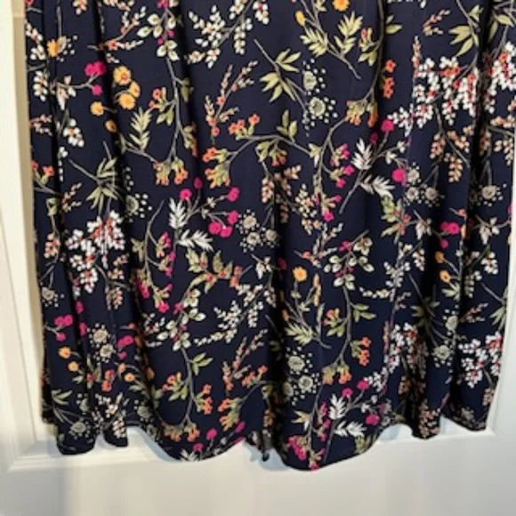 St Johns Bay Floral Pattern Blouse, 1X - Picture 3 of 8